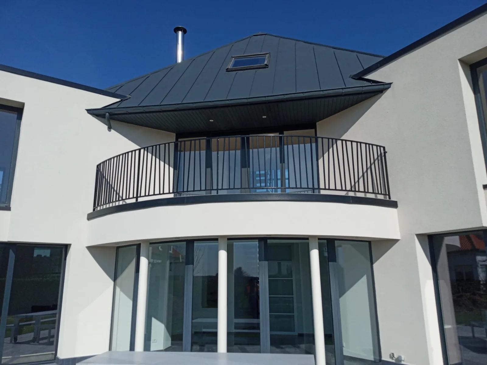 Garde-corps intérieur en acier laqué sur mesure, ferronnerie Lazaro Steel