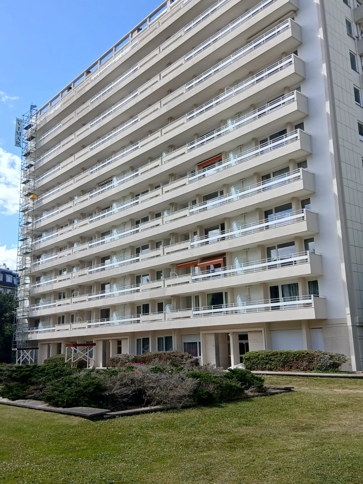 Garde-corps terrasse extérieure en acier laqué, garde-corps balcon sur mesure